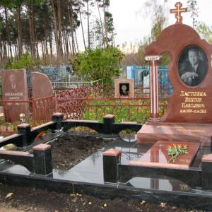 Комплекс с гранитной стелой - Камень памяти - Примеры других исполнителей